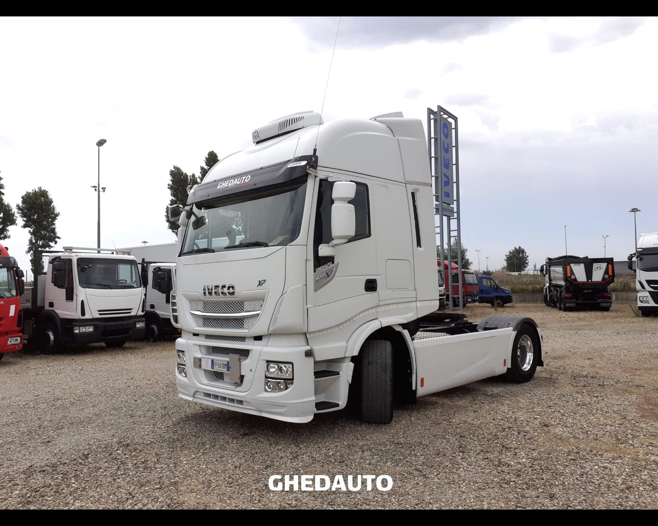 IVECO AS440ST/P TRATTORE Diesel usato