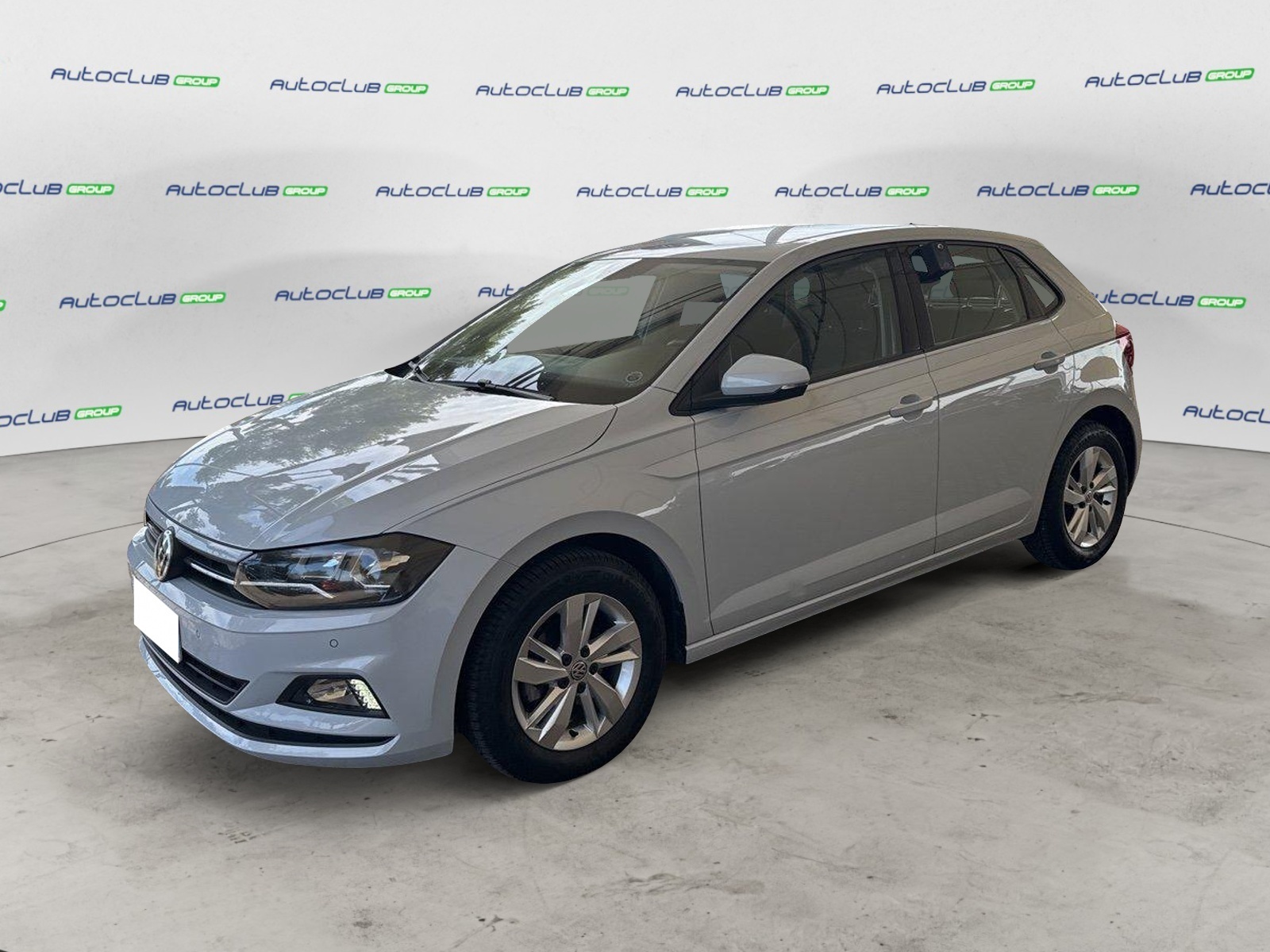 Foto VOLKSWAGEN Polo VI 2017 - Polo 5p 1.0 tsi Highline 95cv dsg