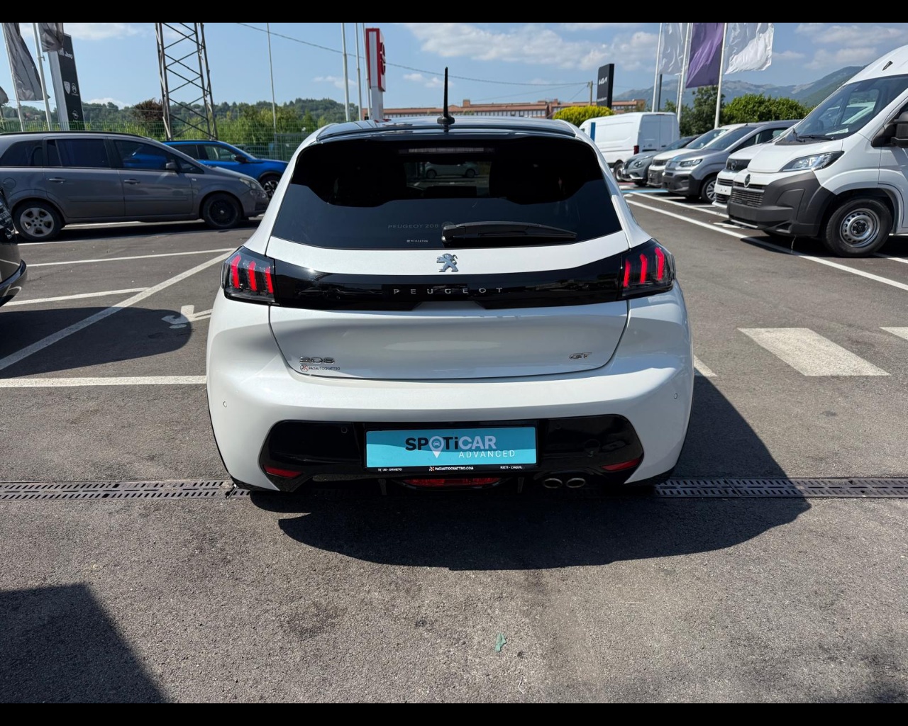 Foto PEUGEOT 208 1.2 puretech GT Pack s&s 130cv eat8