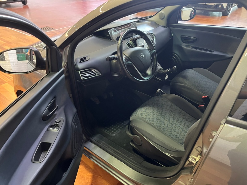 LANCIA – Ypsilon 1.0 FireFly 5 porte S&S Hybrid Gold