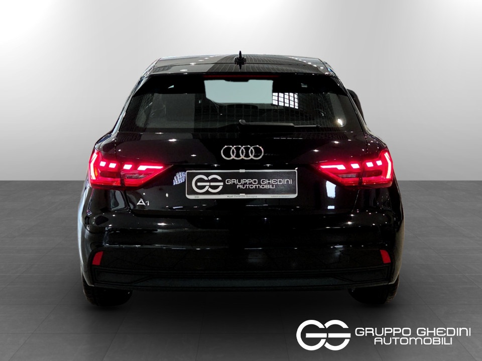 AUDI A1 Sportback 25 1.0 tfsi Benzina usato - 4