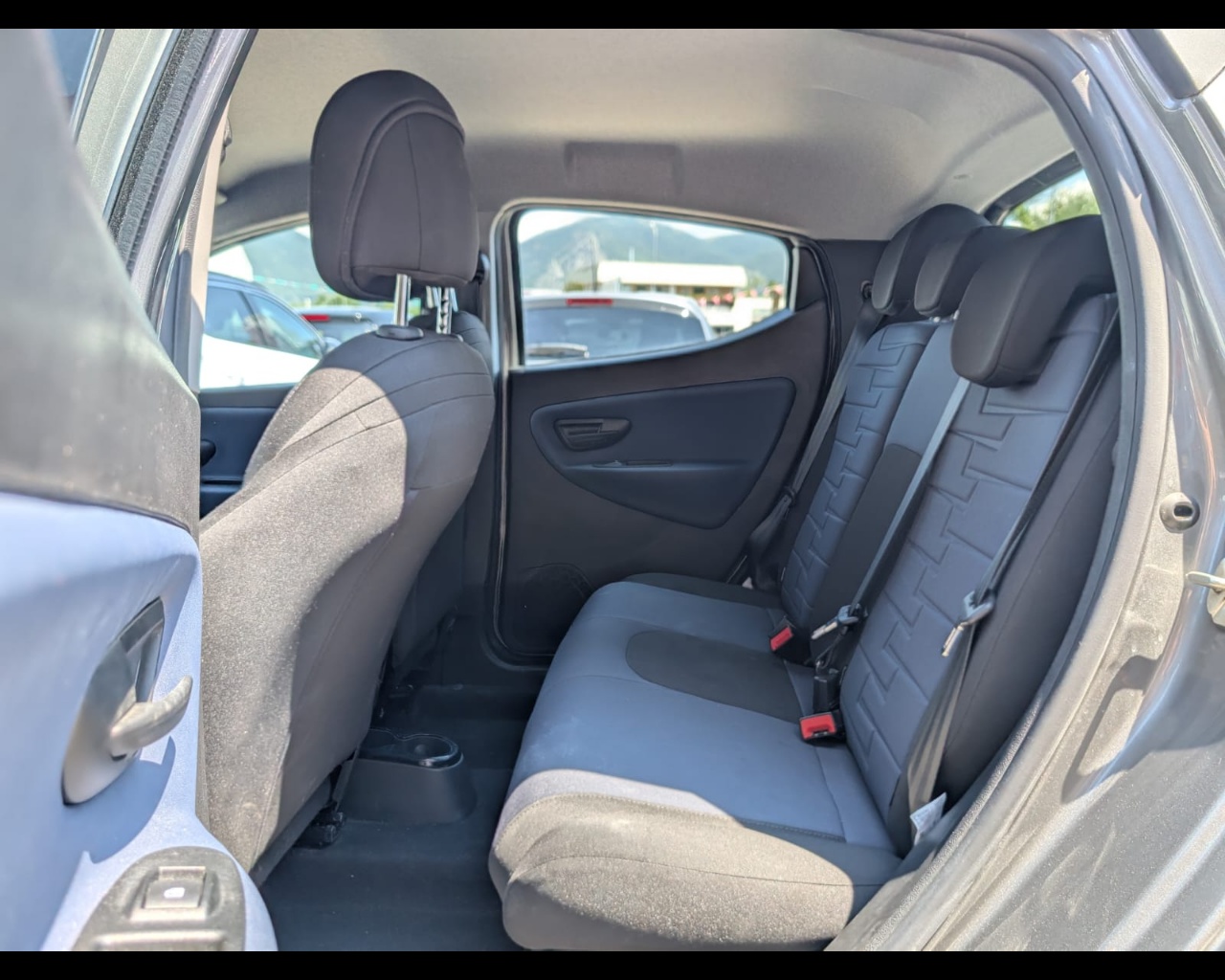 Foto LANCIA Ypsilon 1.0 firefly hybrid Platino s&s 70cv