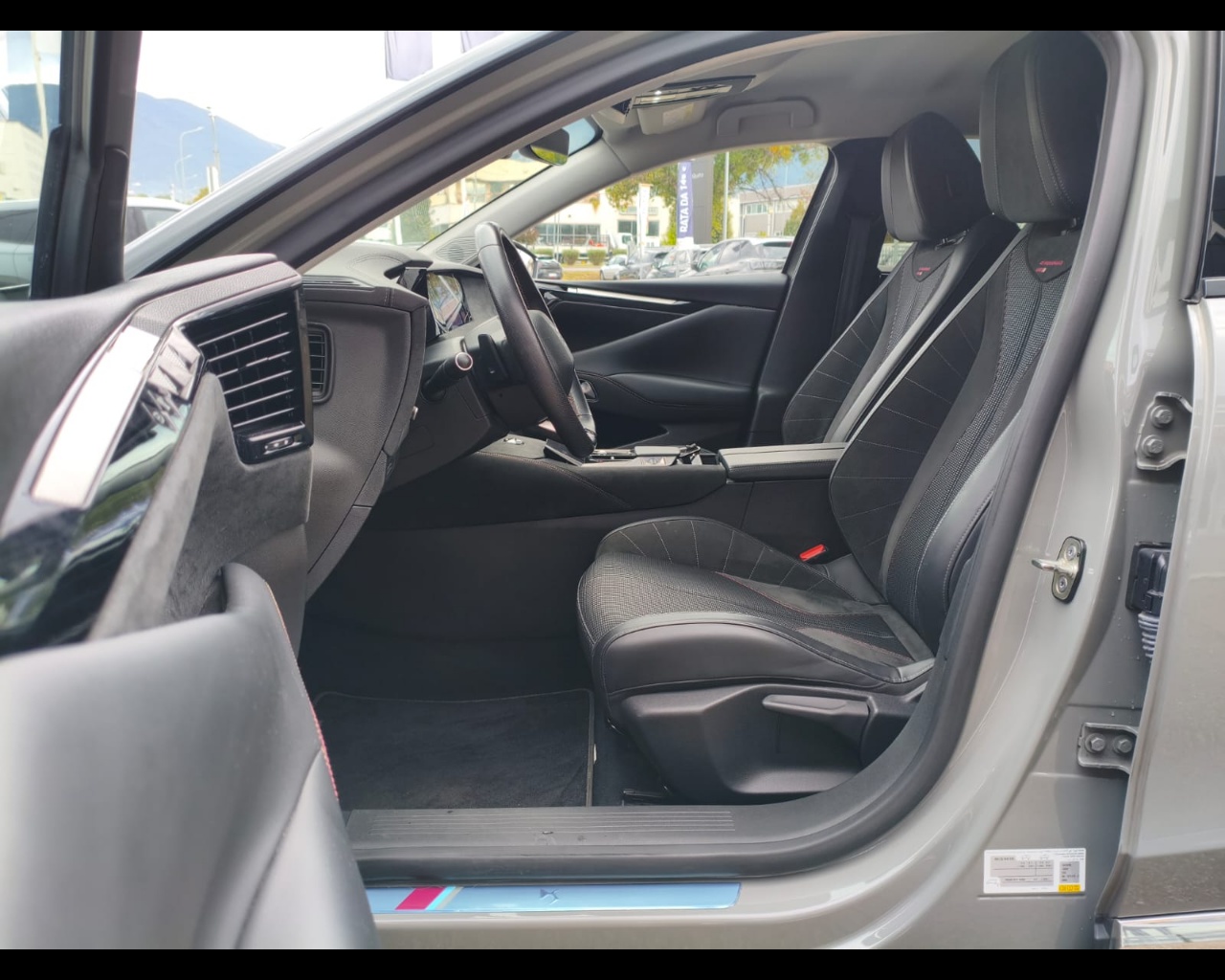 Foto DS DS4 1.5 bluehdi Performance Line+ 130cv auto