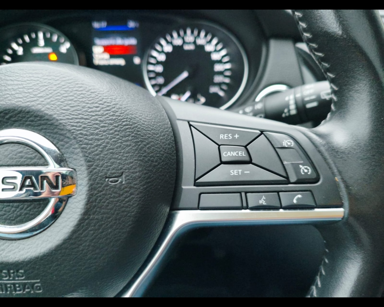 Foto NISSAN Qashqai 1.7 dci N-Connecta 150cv