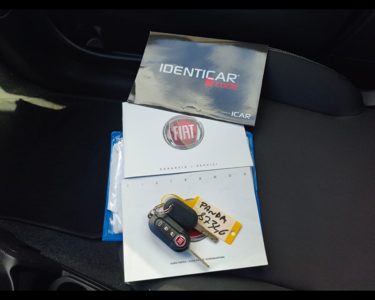 Foto FIAT Panda 1.0 firefly hybrid s&s 70cv