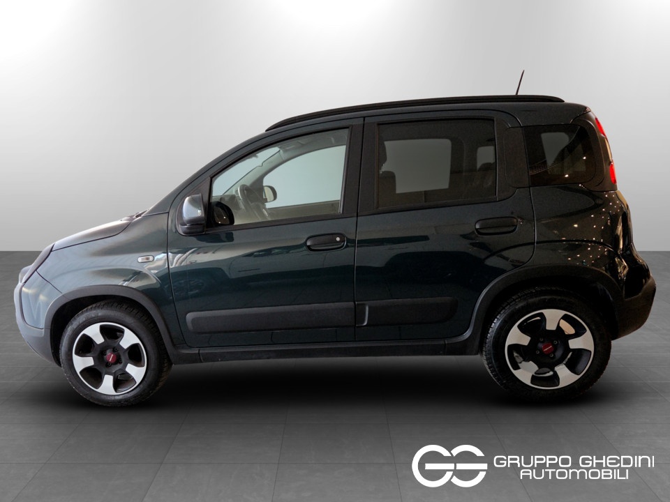FIAT Panda 1.0 firefly hybrid Cross s&s 70cv 5p.ti Ibrida usato - 1