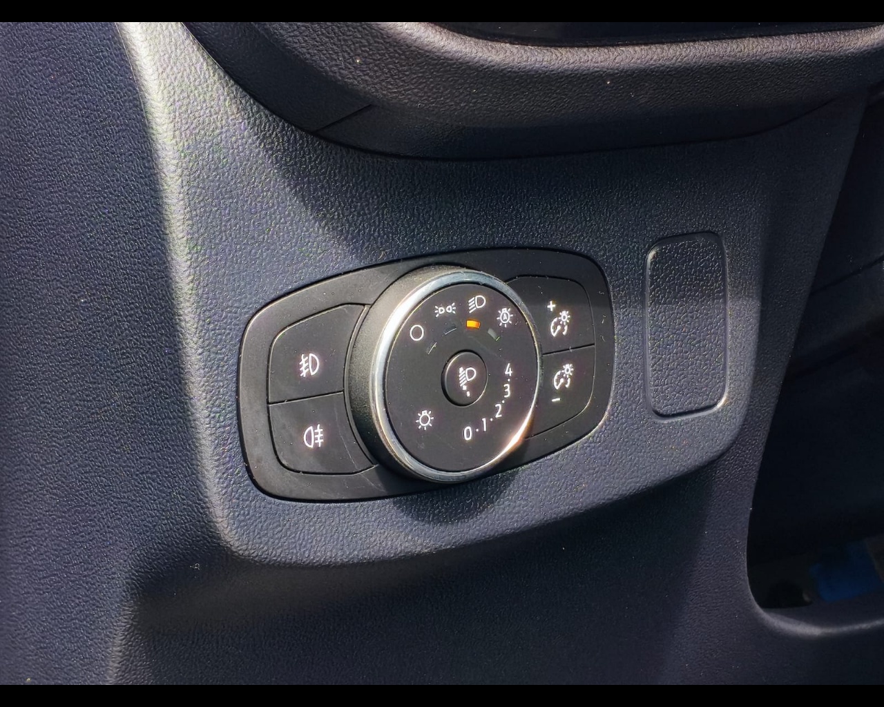 Foto FORD Puma 1.0 ecoboost h Titanium Design s&s 125cv