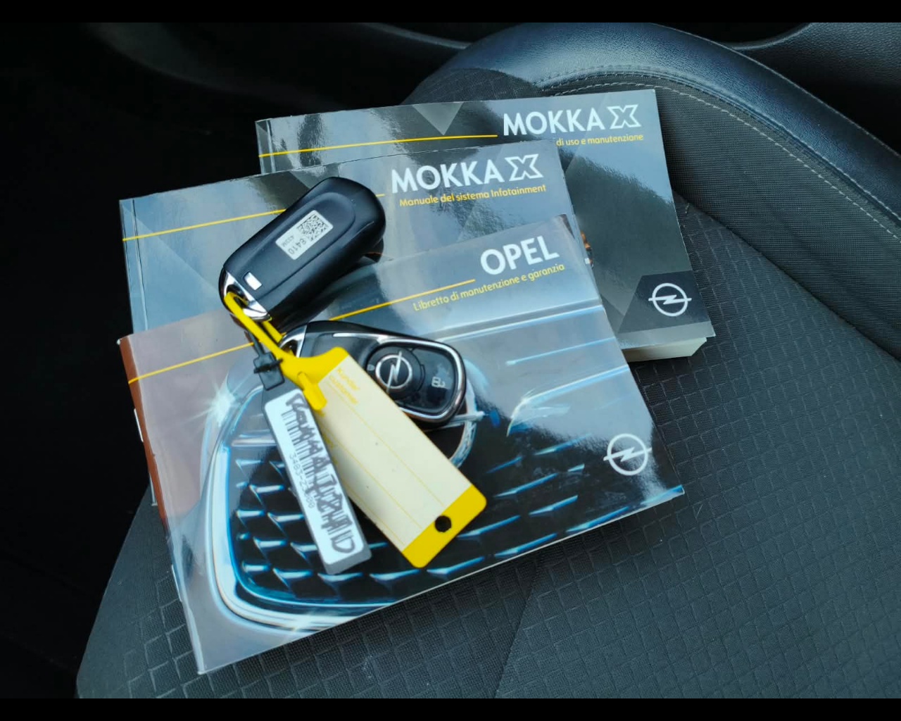 Foto OPEL Mokka X 1.6 cdti Innovation 4x2 136cv auto