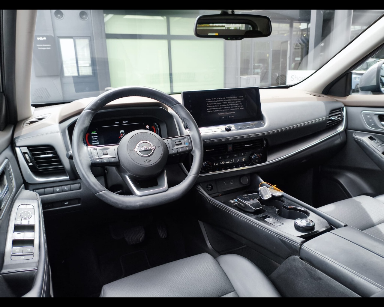 Foto NISSAN X-Trail 1.5 e-power Tekna e-4orce 4wd auto