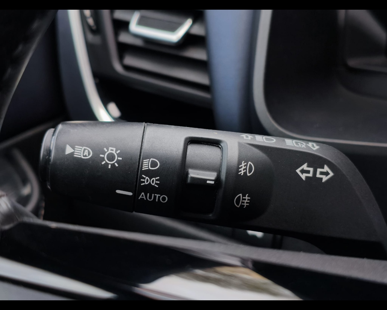 Foto NISSAN Qashqai 1.5 e-power Tekna+ 2wd