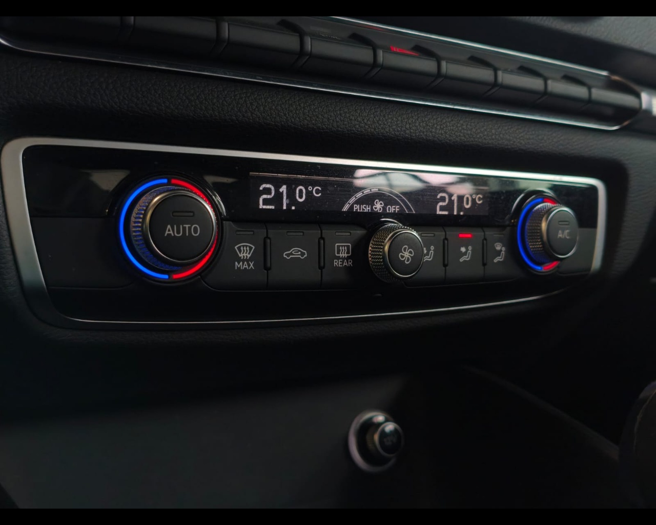 Foto AUDI A3 Cabrio 2.0 tdi Sport 150cv s-tronic