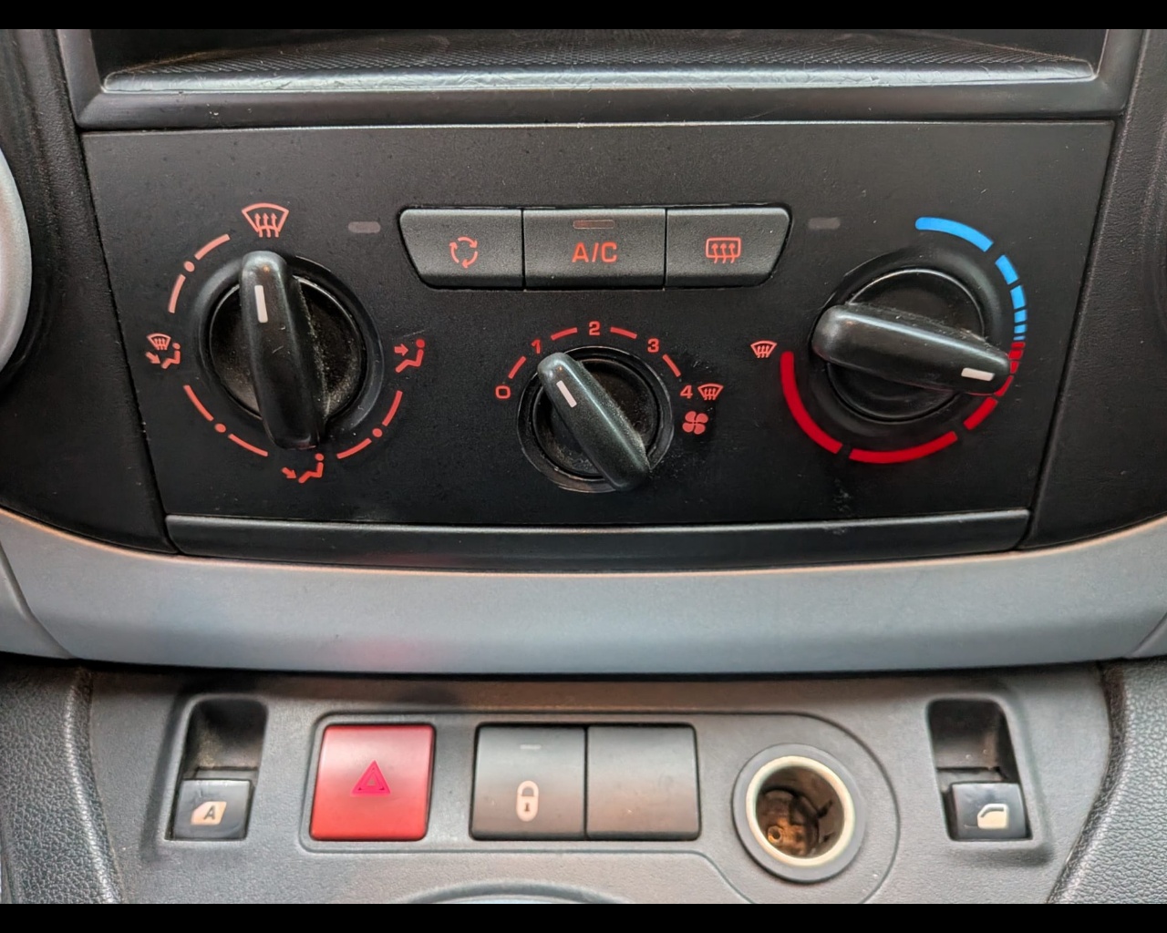 Foto CITROEN Berlingo Multispace 1.6 hdi Seduction 