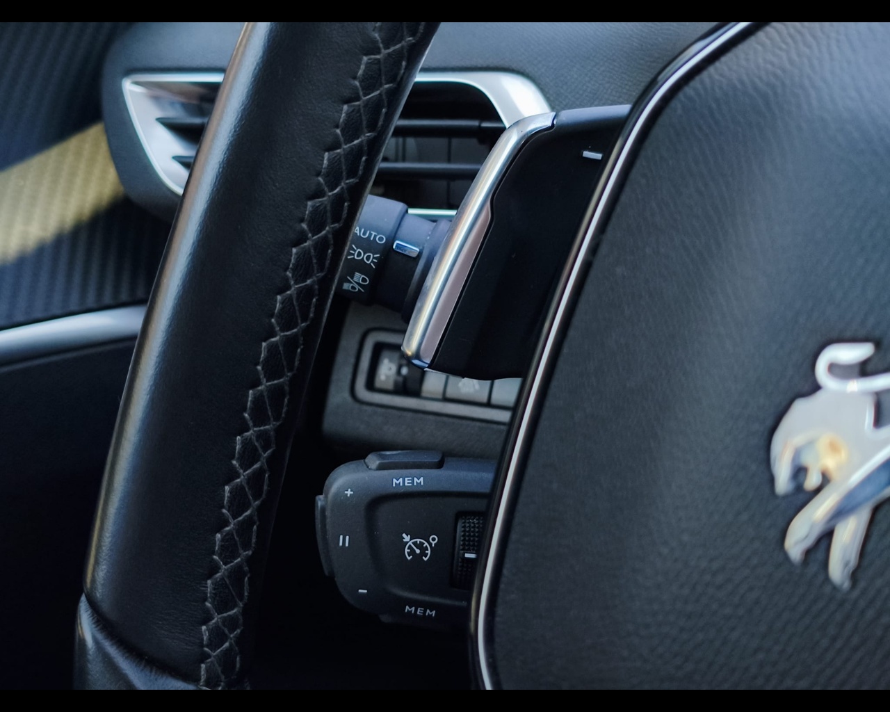 Foto PEUGEOT 3008 1.5 bluehdi Allure s&s 130cv eat8