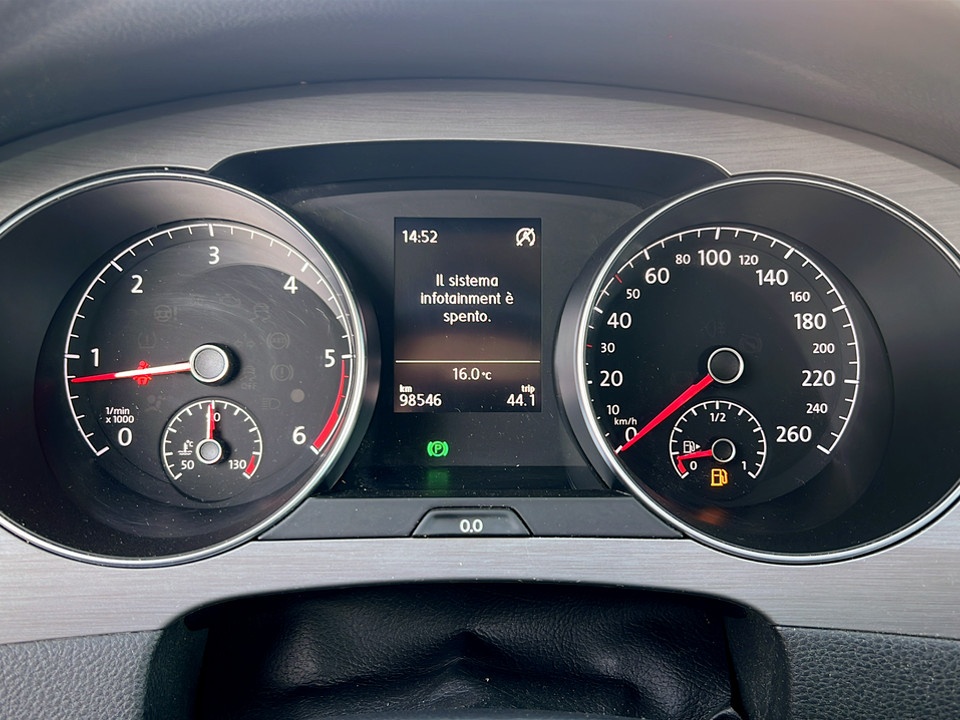 VOLKSWAGEN Golf Sportsvan 1.6 tdi Comfortline 115cv Diesel usato - 7