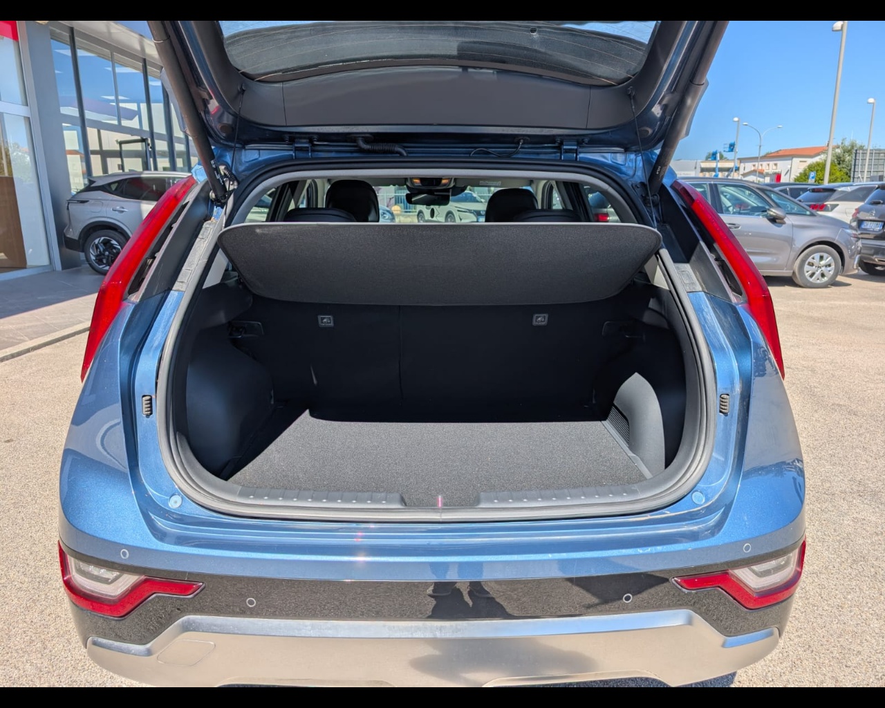 Foto KIA Niro 1.6 gdi hev Evolution dct6