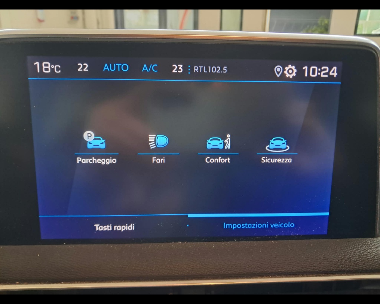 Foto PEUGEOT 3008 1.2 puretech t Active Pack s&s 130cv