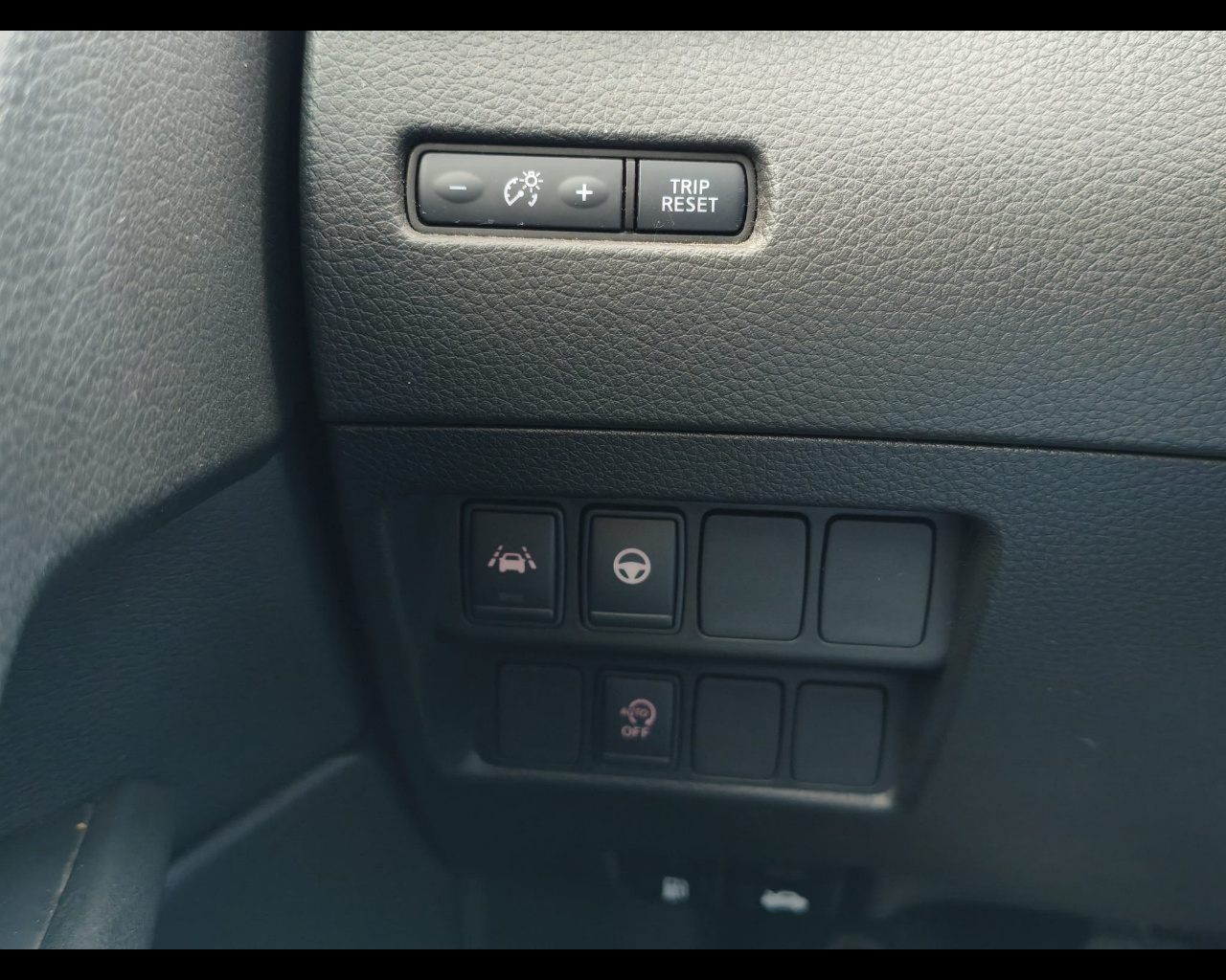 Foto NISSAN Qashqai 1.5 dci N-Connecta 115cv