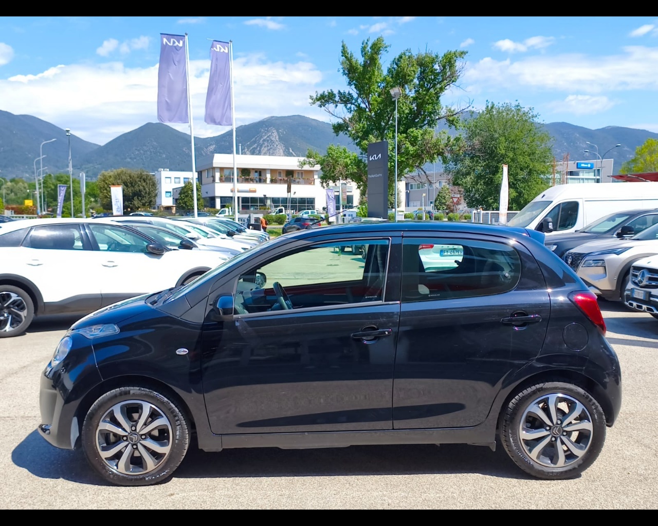 Foto CITROEN C1 5p 1.0 vti Shine s&s 72cv