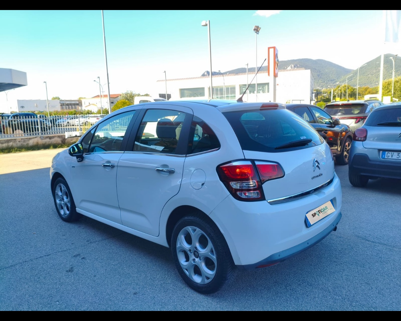 Foto CITROEN C3 1.2 puretech (vti) Exclusive 82cv FL