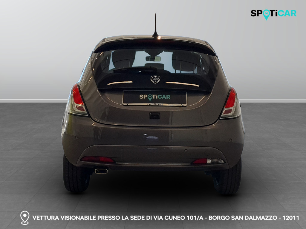 Panoramica 5° Immagine Veicolo