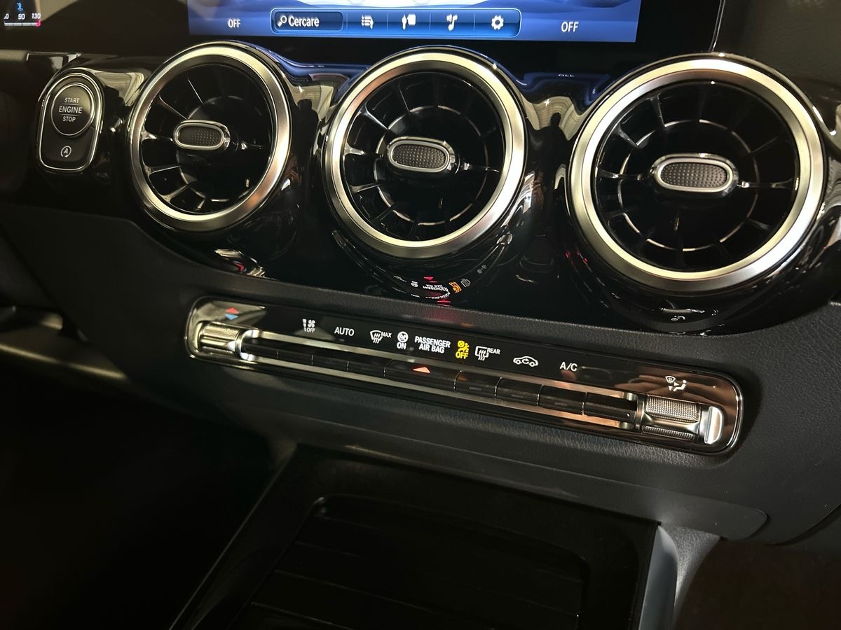 Mercedes GLA GLA 180 D Progressive Advanced 8G-DCT - 14