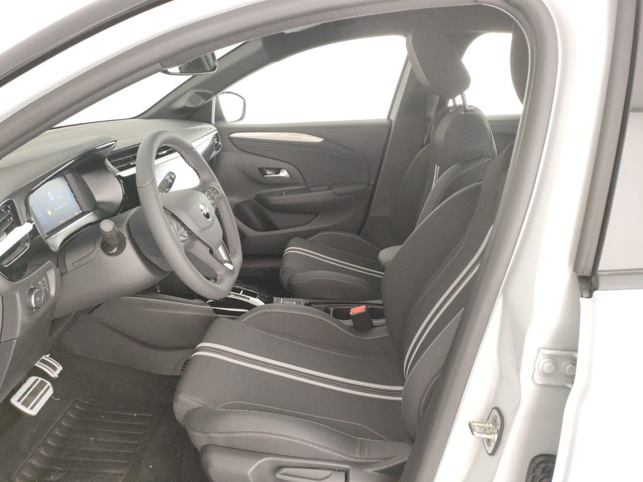 Opel Corsa Nuovo Ibrido benzina Corsa Porto Mantovano