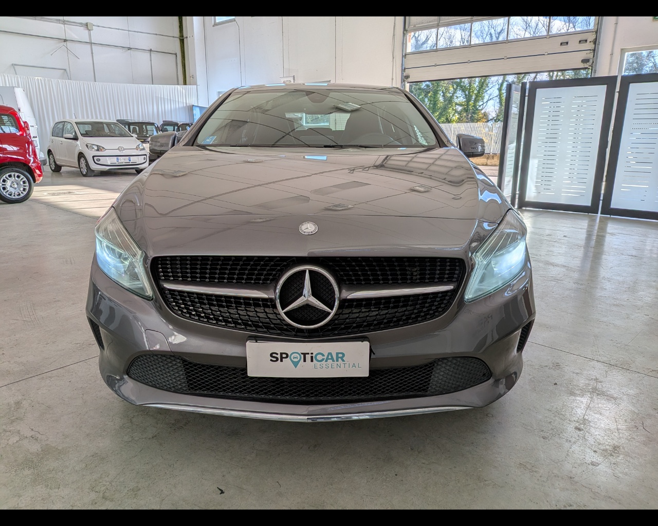 Foto MERCEDES A 180 d Premium 