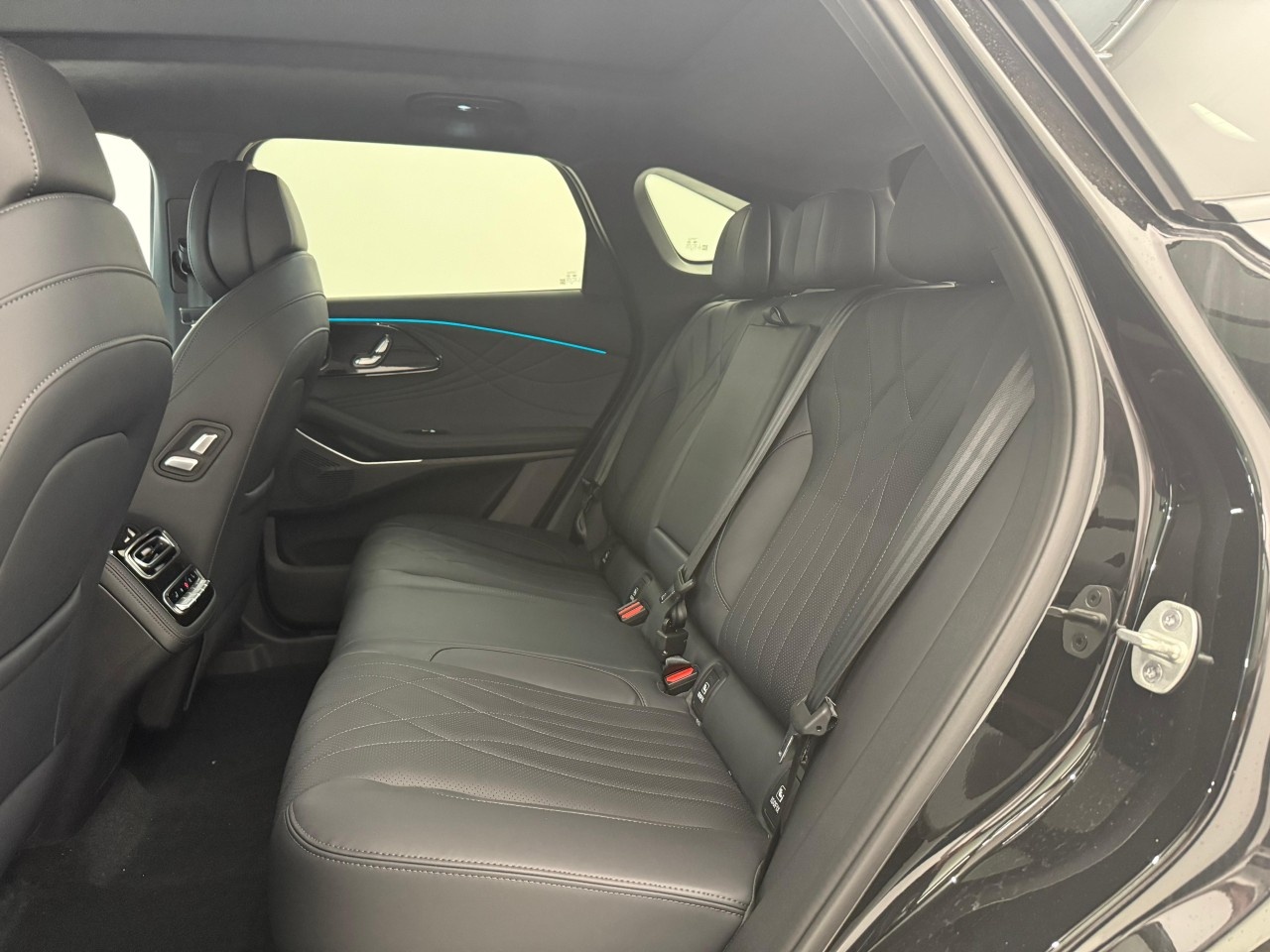 Omoda OMODA 9 9 PHEV - 1.5TGDI - Premium (AWD) - 11