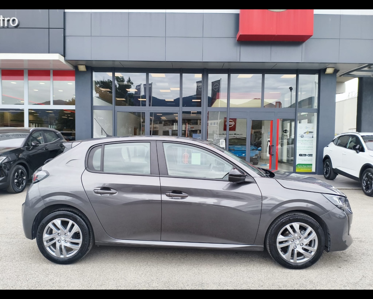 Foto PEUGEOT 208 1.2 puretech Active Pack s&s 75cv