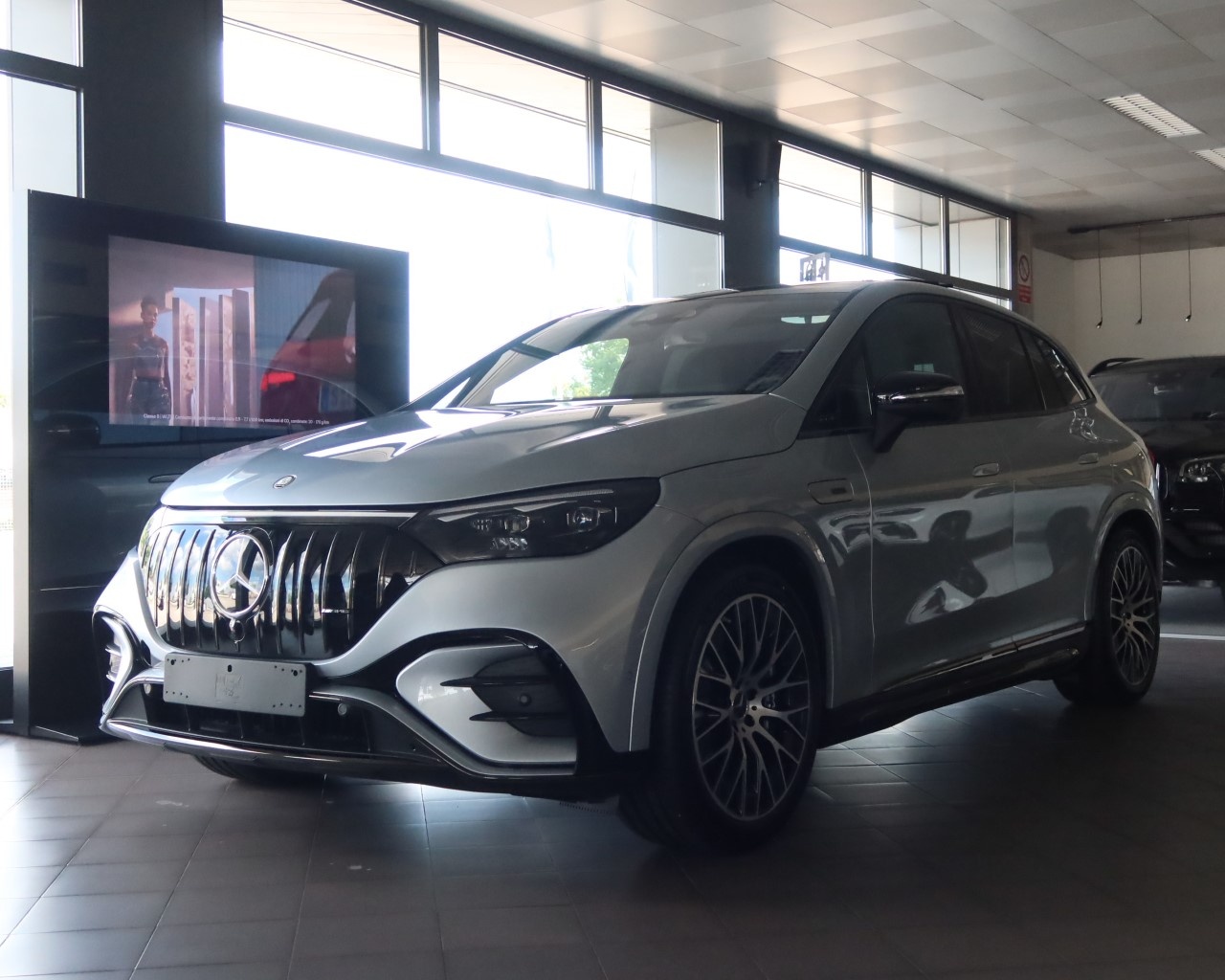 Mercedes EQE SUV AMG EQE SUV 43 AMG 4Matic Premium Plus - 2
