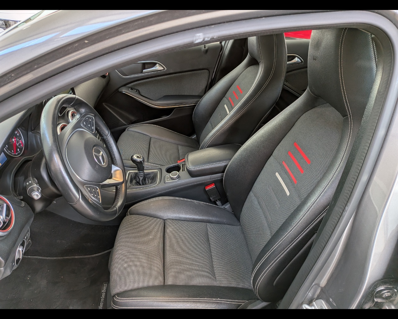 Foto MERCEDES A 180 d Premium 