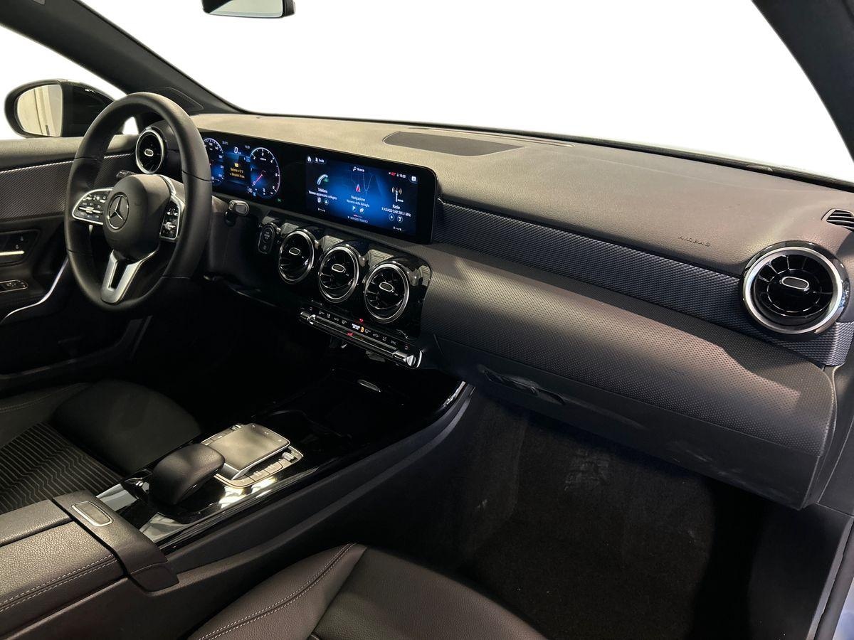 Mercedes Classe A Classe A 180 D Sport Night edition 8G-DCT - 15