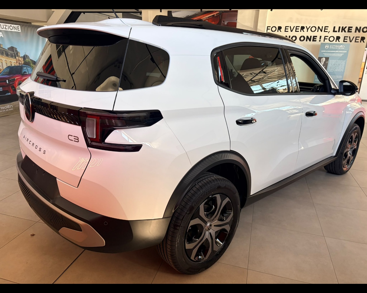 Foto CITROEN Nuova C3 Aircross HYBRID 145 Ã«DCS6  - PLUS