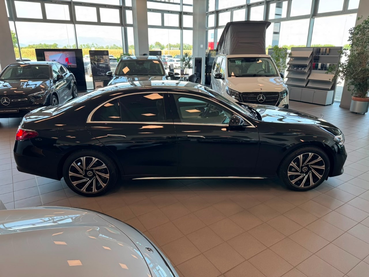 Mercedes Classe E Berlina Classe E 300 de 4Matic EXCLUSIVE PREMIUM - 8