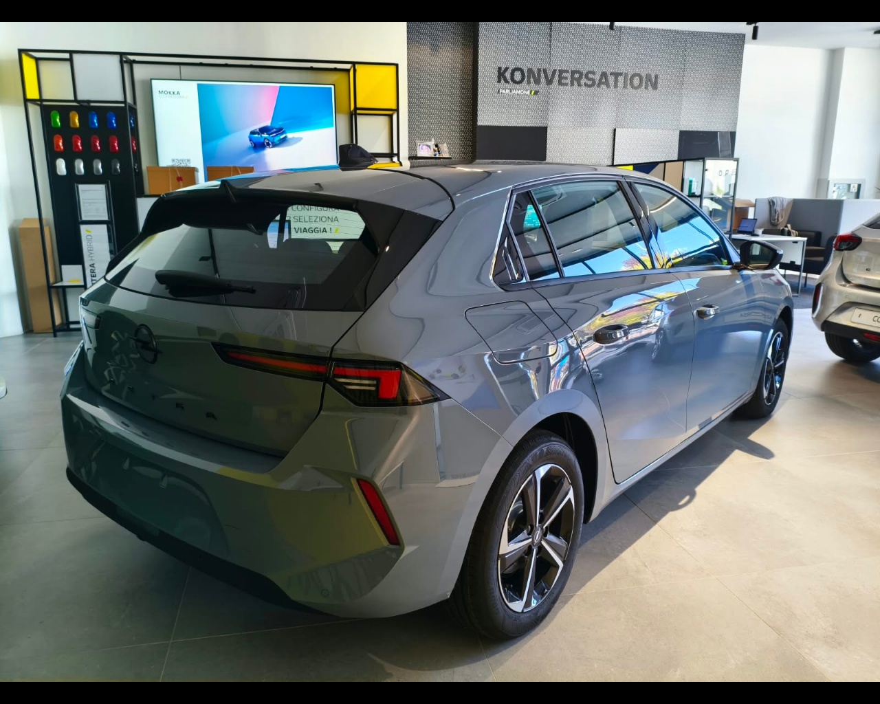 Foto OPEL Astra 5P Edition Diesel 130cv (96kW) Automatico