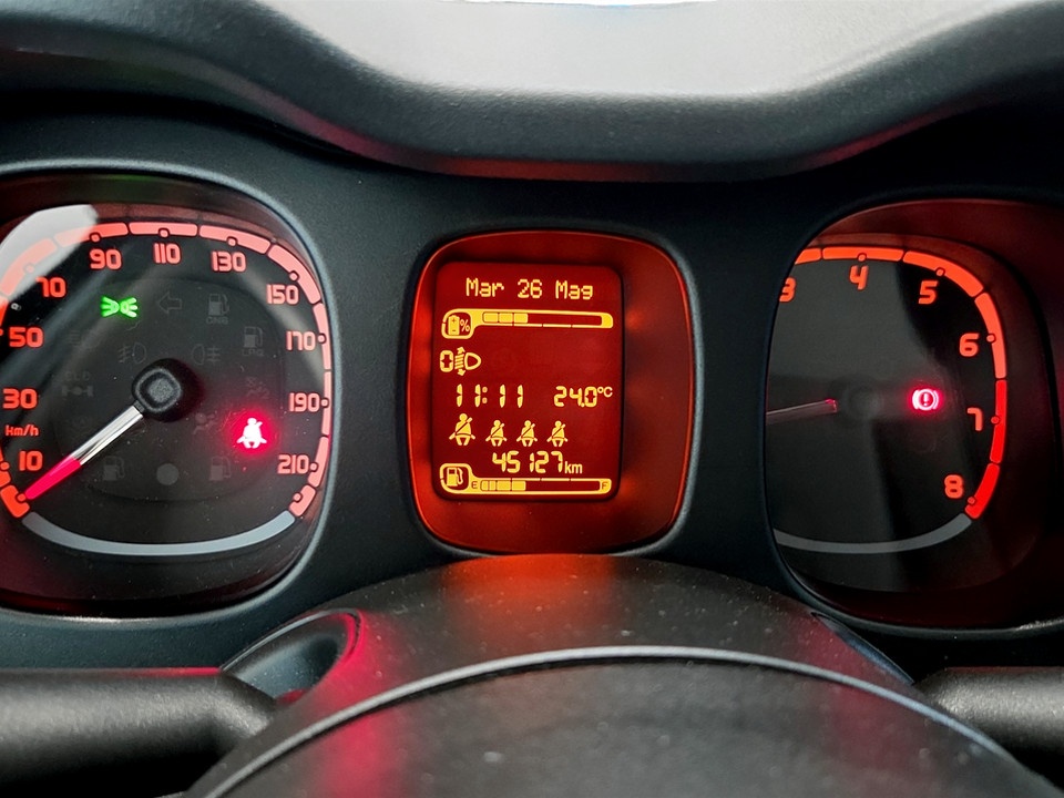 FIAT Panda 1.0 firefly hybrid Garmin s&s 70cv 5p.ti Ibrida usato - 8