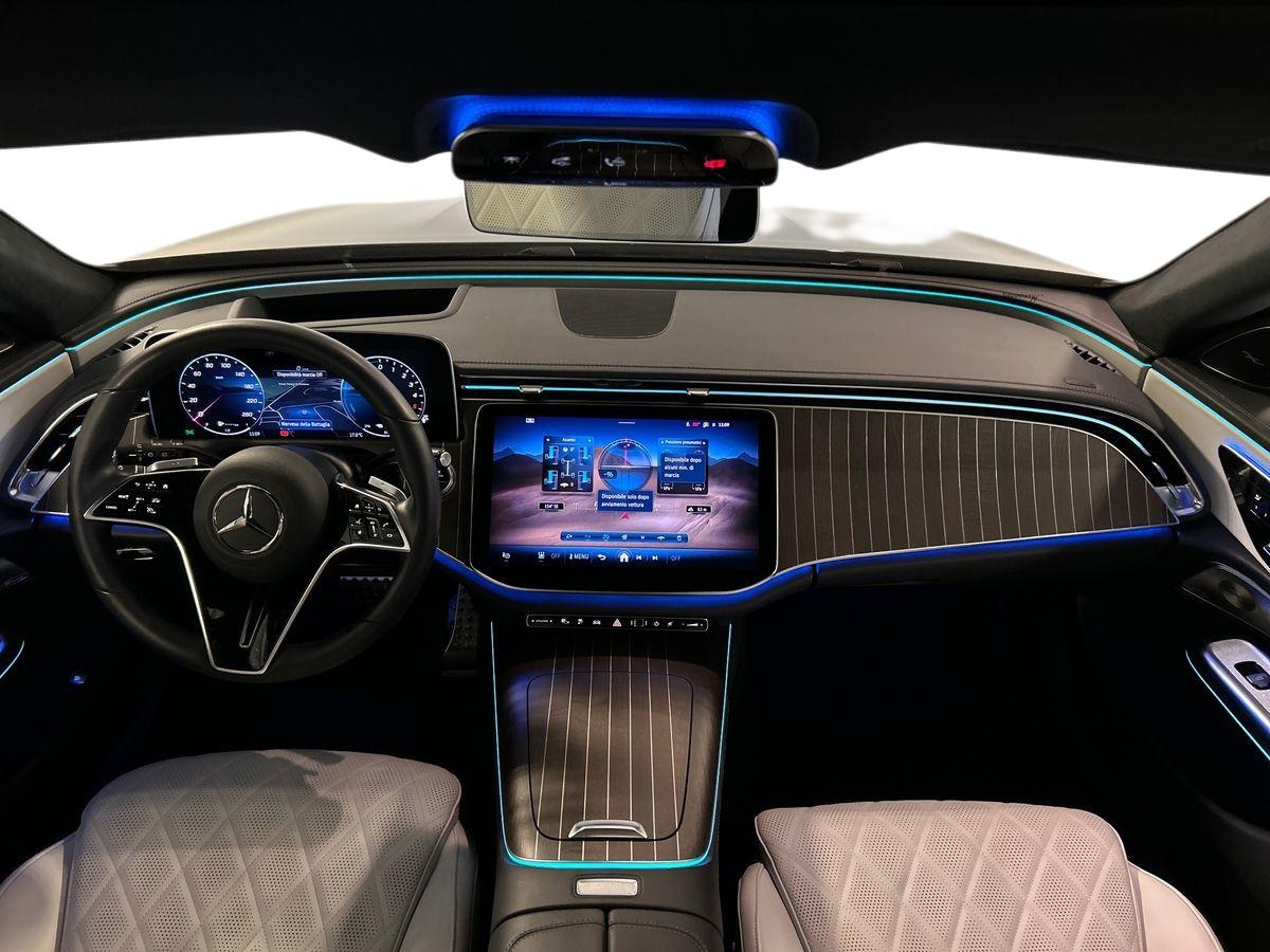 Mercedes  Classe E Station Wagon All-Terrain 300 de Plug in hybrid Premium Plus 4Matic 9G-Tronic - 8