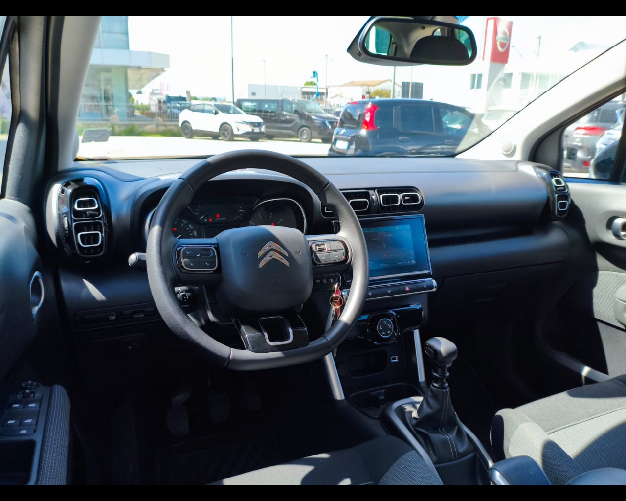 Foto CITROEN C3 Aircross 1.2 puretech Shine s&s 110cv