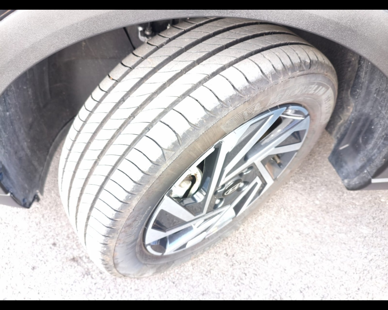 Foto HYUNDAI BAYON PE 1.2MPI XLINE