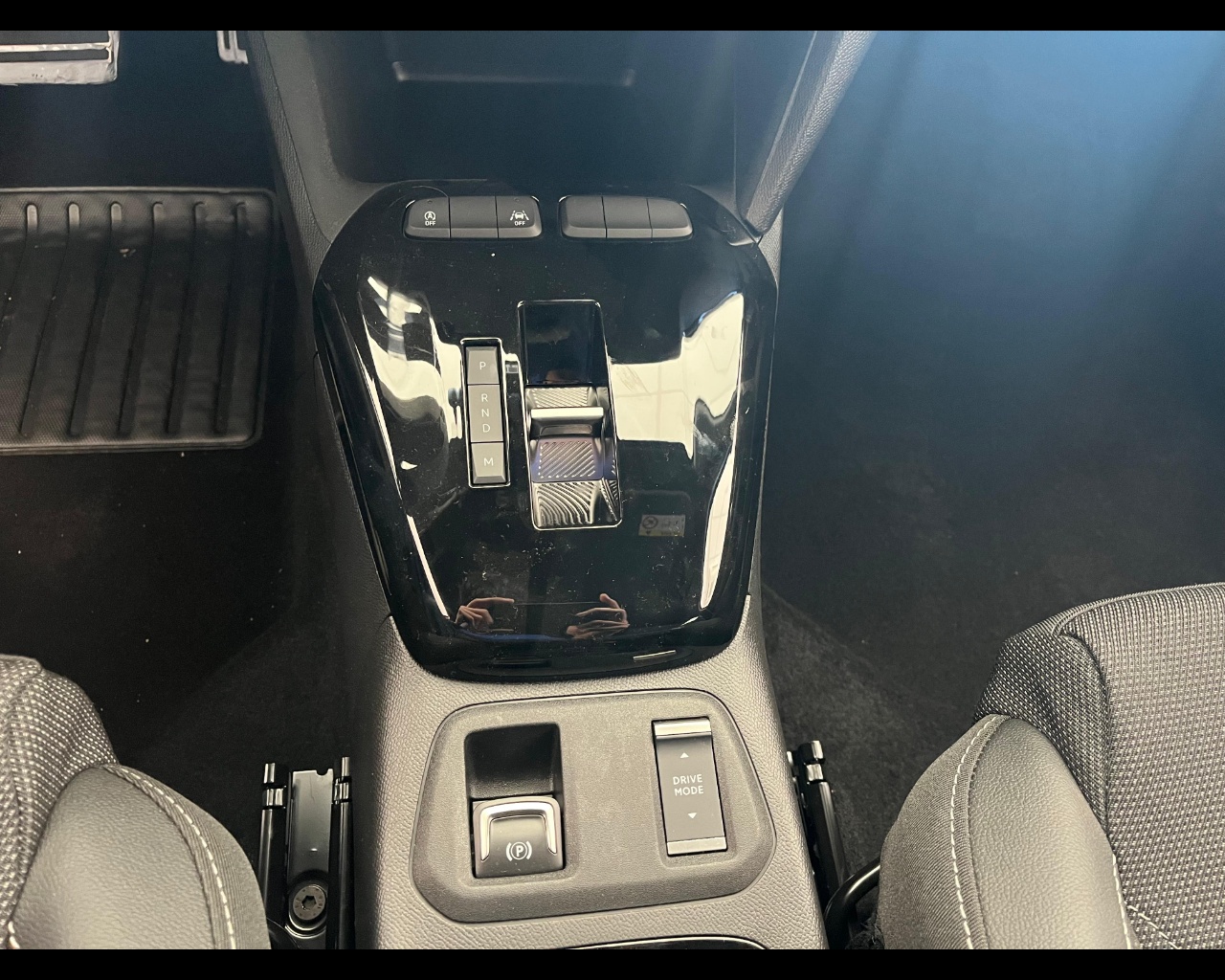 Foto OPEL Corsa 1.2 GS s&s 100cv at8