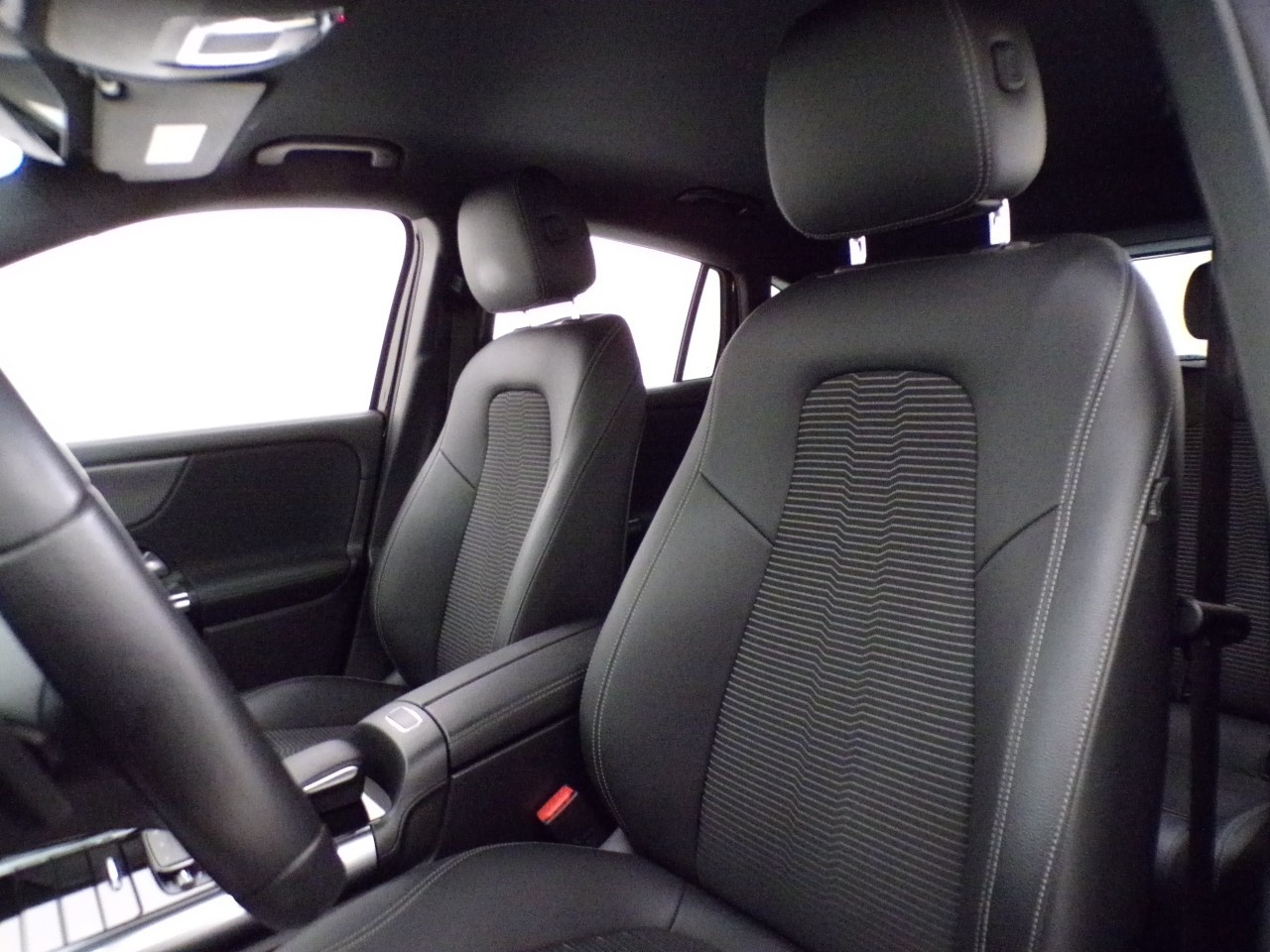 Mercedes GLA GLA 200 D Sport Plus 4Matic 8G-DCT - 13