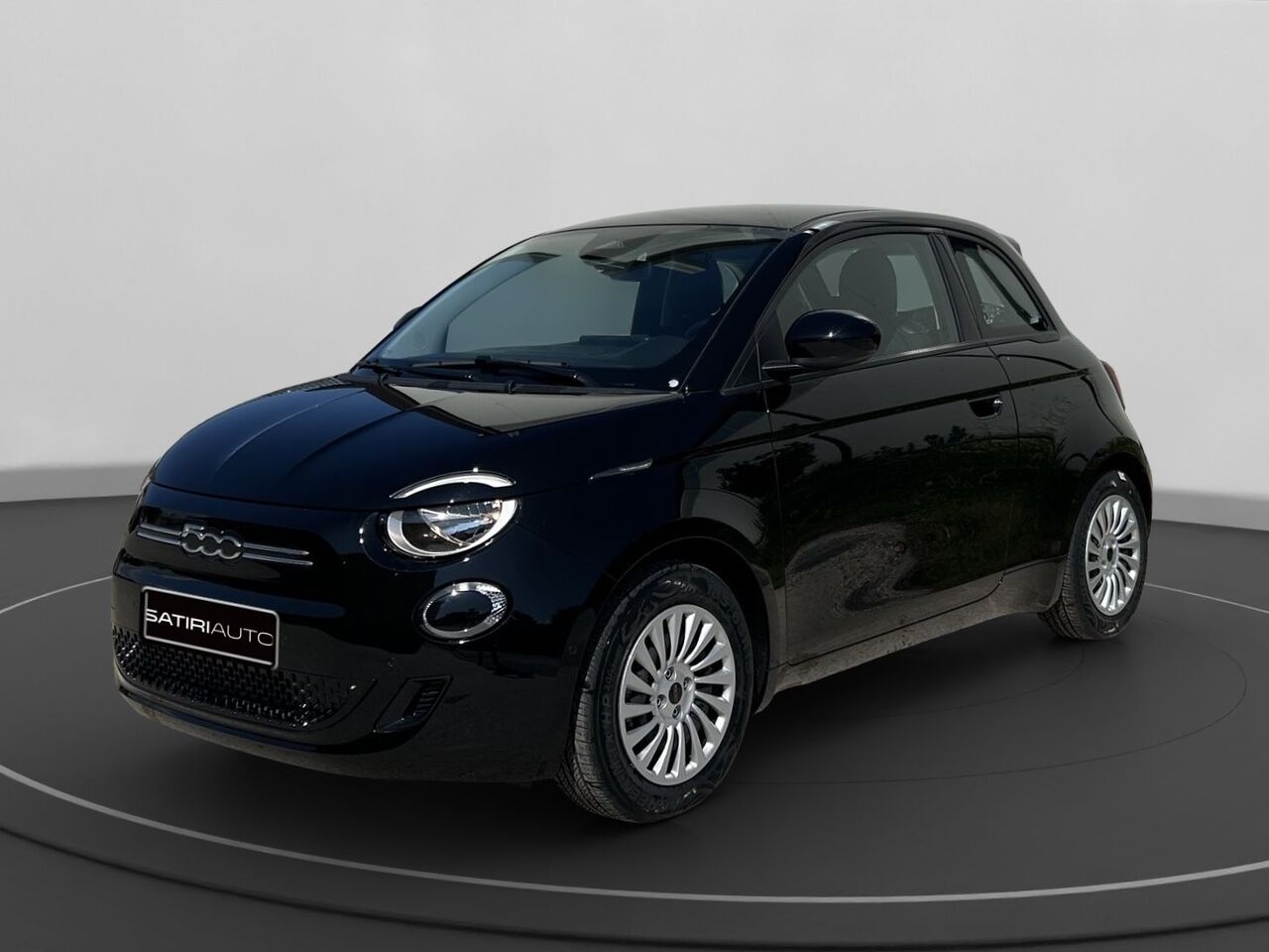FIAT 500e Berlina 500e – 320 Berlina + Pack Tech (Configurazione Non Ordinabil