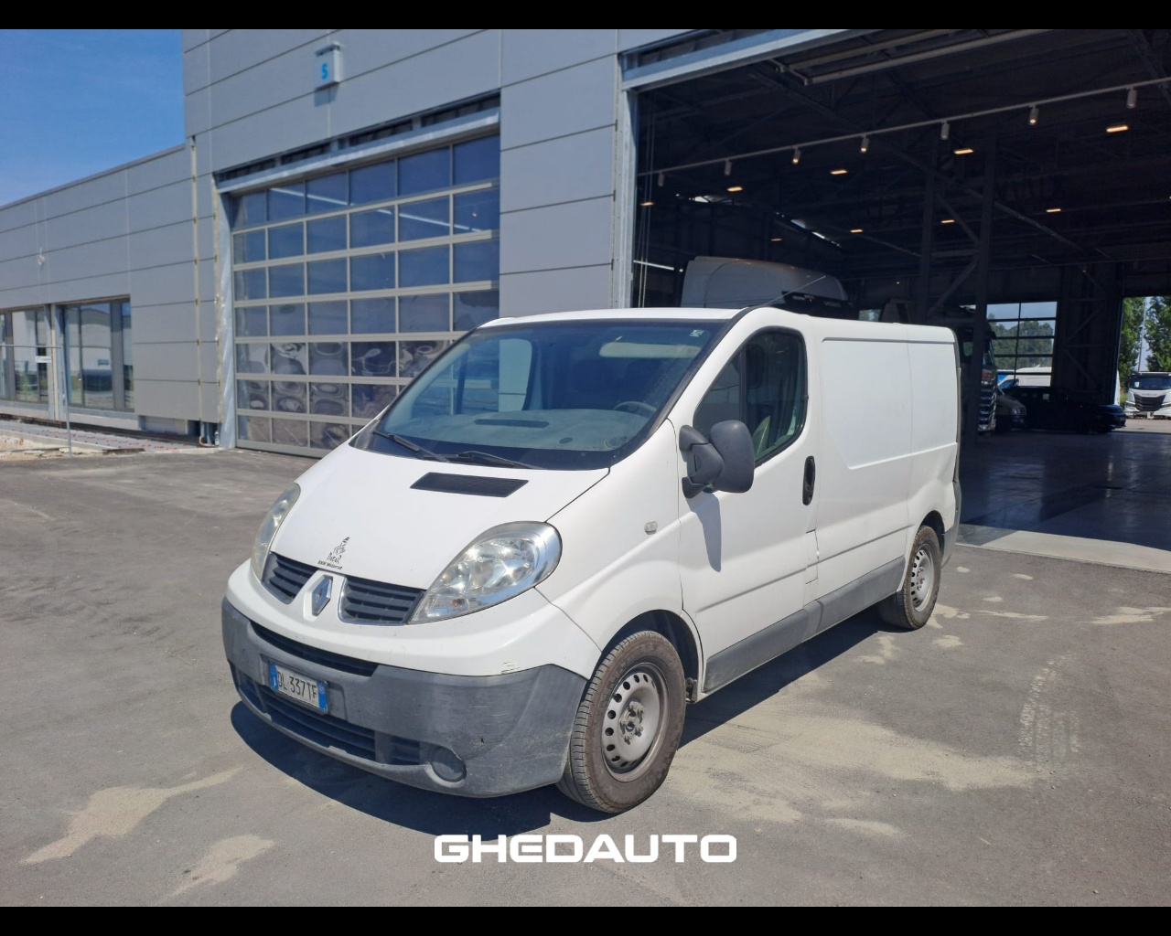 RENAULT RENAULT TRAFIC Diesel usato