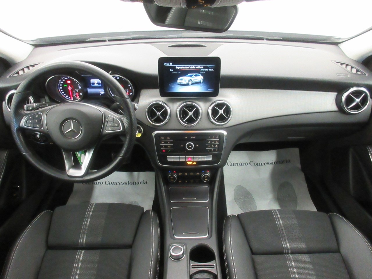 Mercedes GLA GLA 180 Sport 7G-DCT - 16
