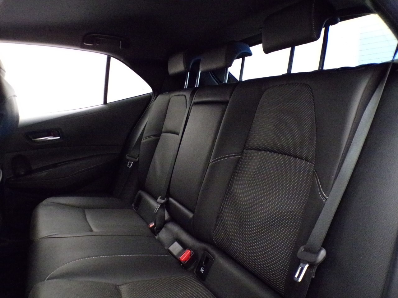 Toyota Corolla Corolla 2.0 Hybrid Lounge CVT - 14