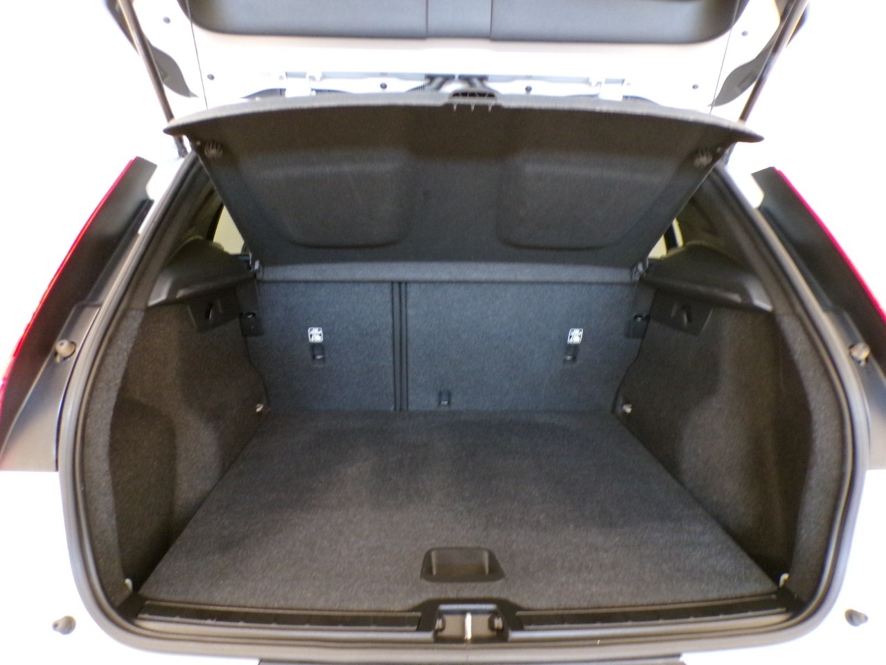 Volvo XC40 XC40 1.5 T3 163cv Momentum Geartronic my21 - 9