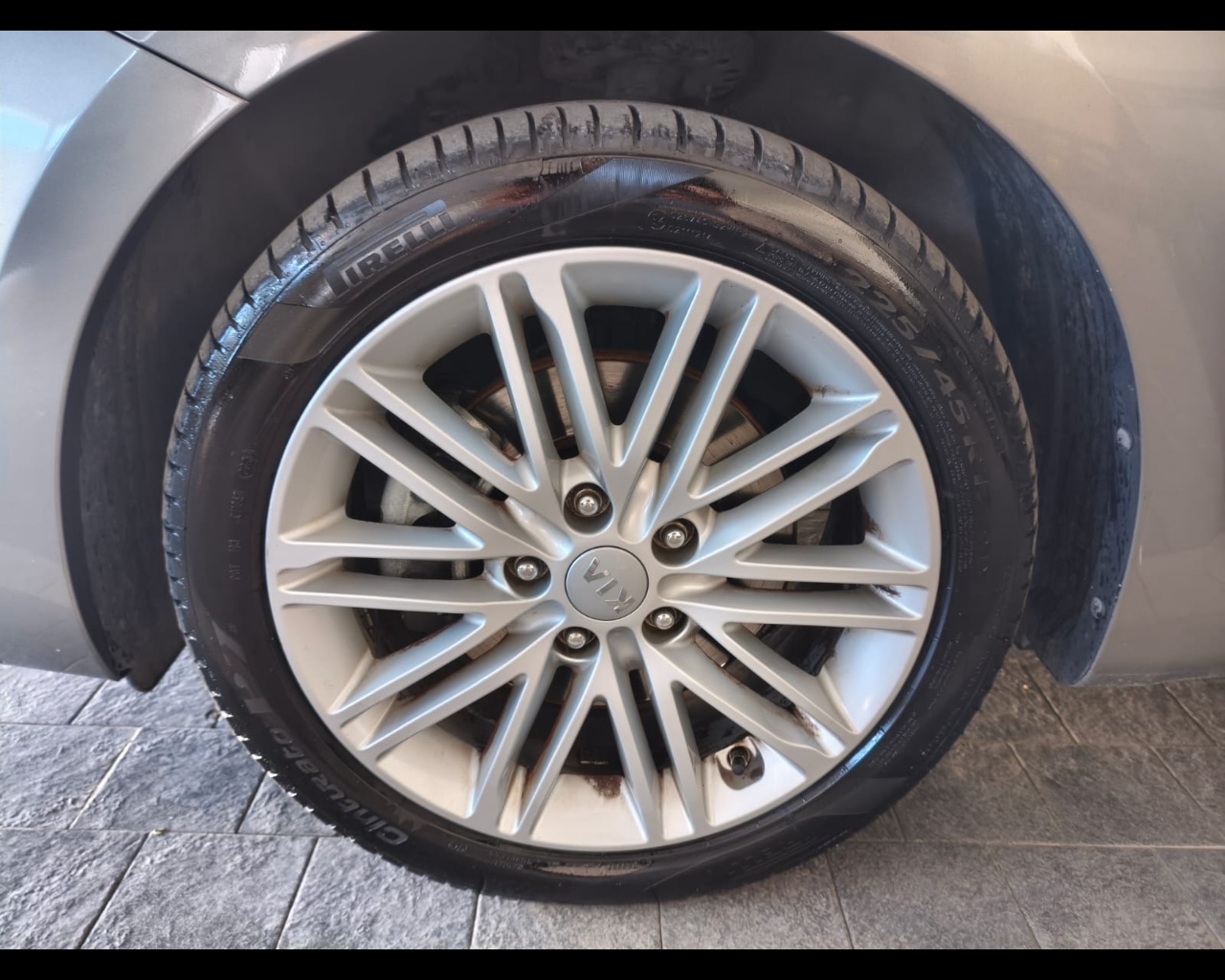 Foto KIA Carens 1.7 crdi Class Techno Pack 115cv 7p.ti