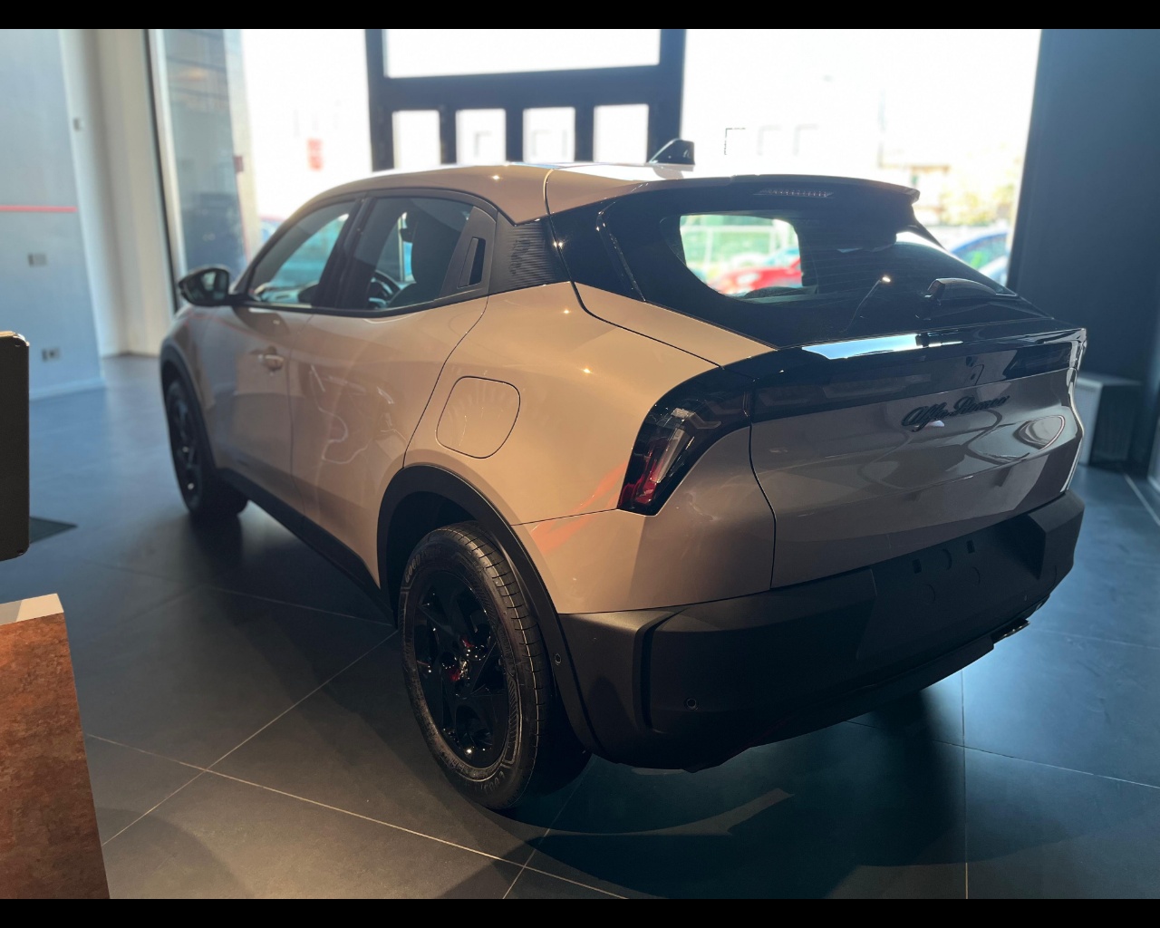 Foto ALFA ROMEO Junior Ibrida Ibrida 1.2 136cvHybrid Edct6