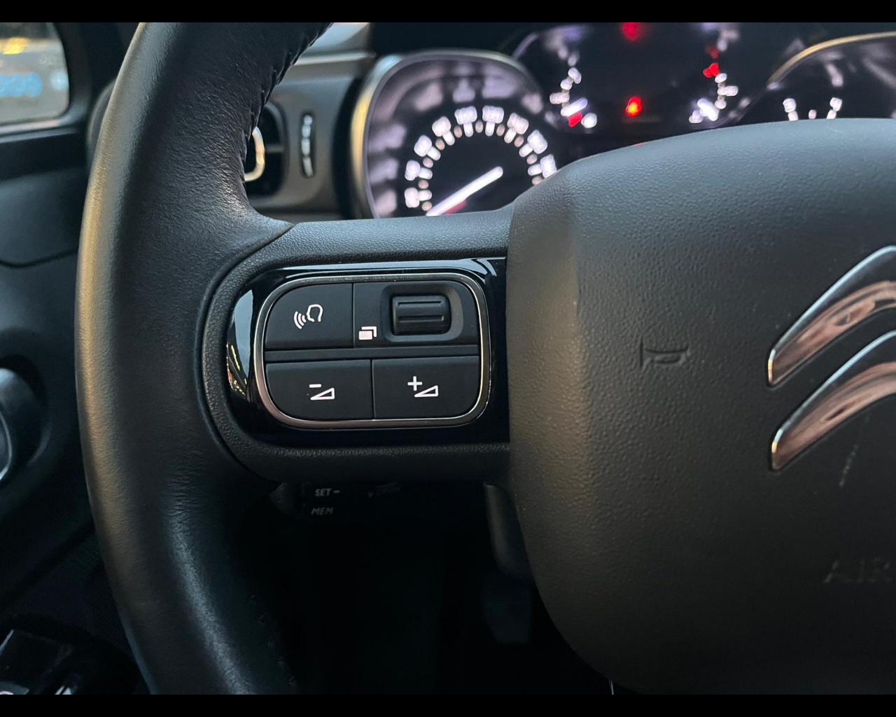 Foto CITROEN C3 1.2 puretech Shine Pack s&s 110cv 