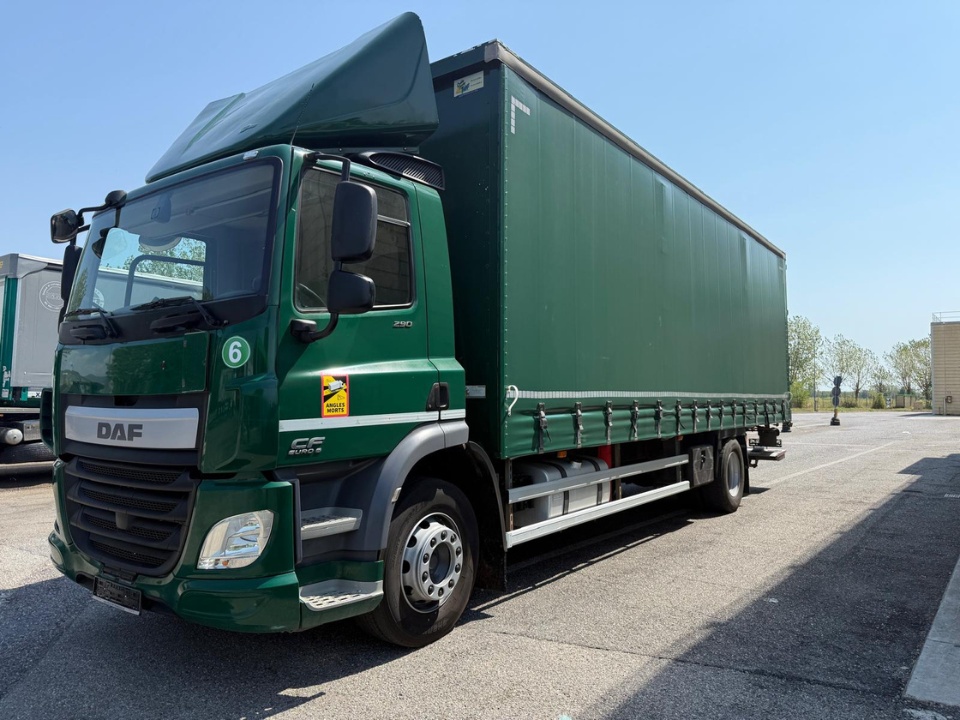 DAF CF 290 FA